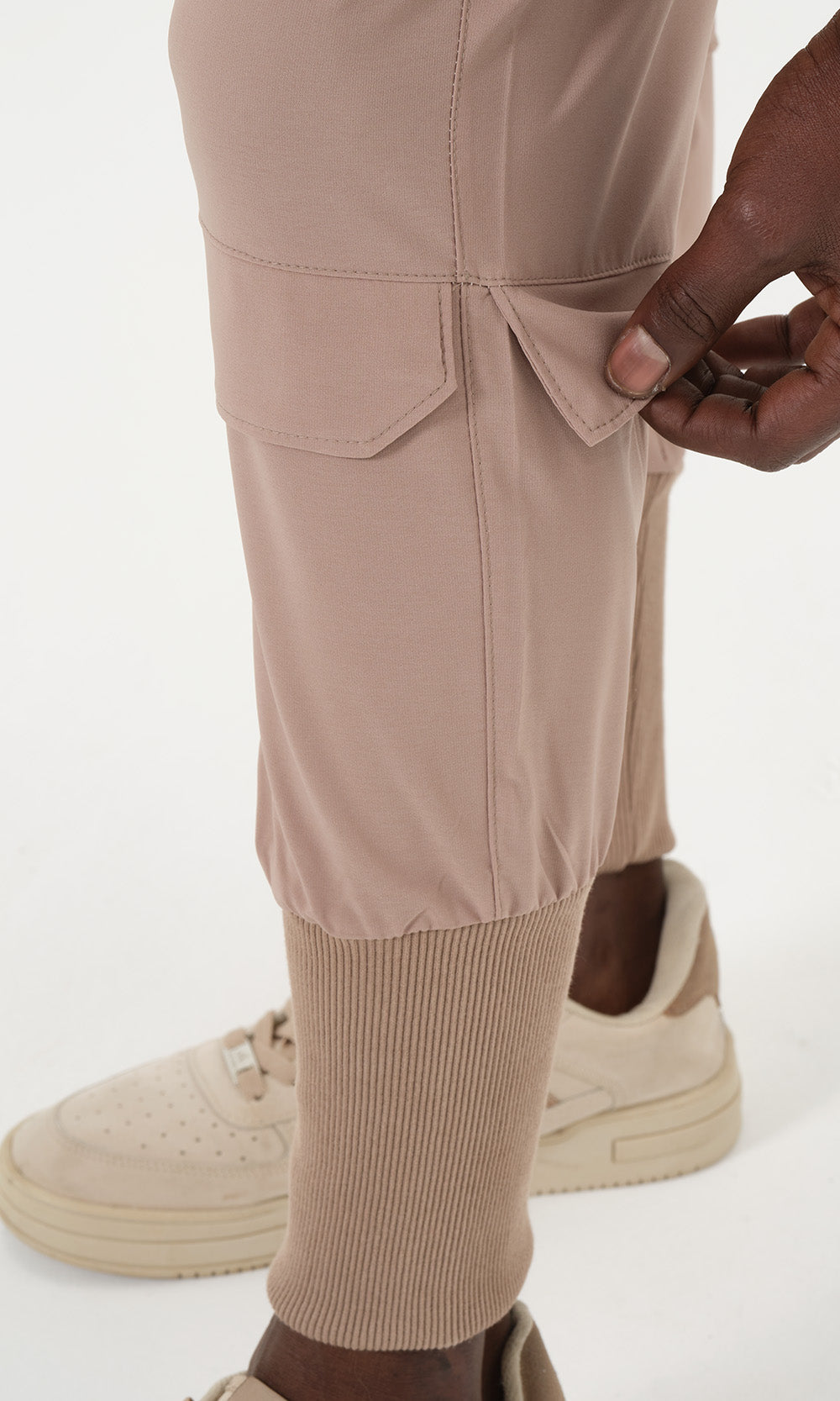 QL Pantalon Cross Over in Taupe MOOMENN Men Clothing Faithful Nutrition