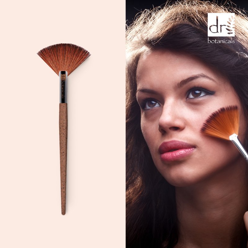 Coffee Ground Fan Brush - Makeup Brushes - Faithful Nutrition