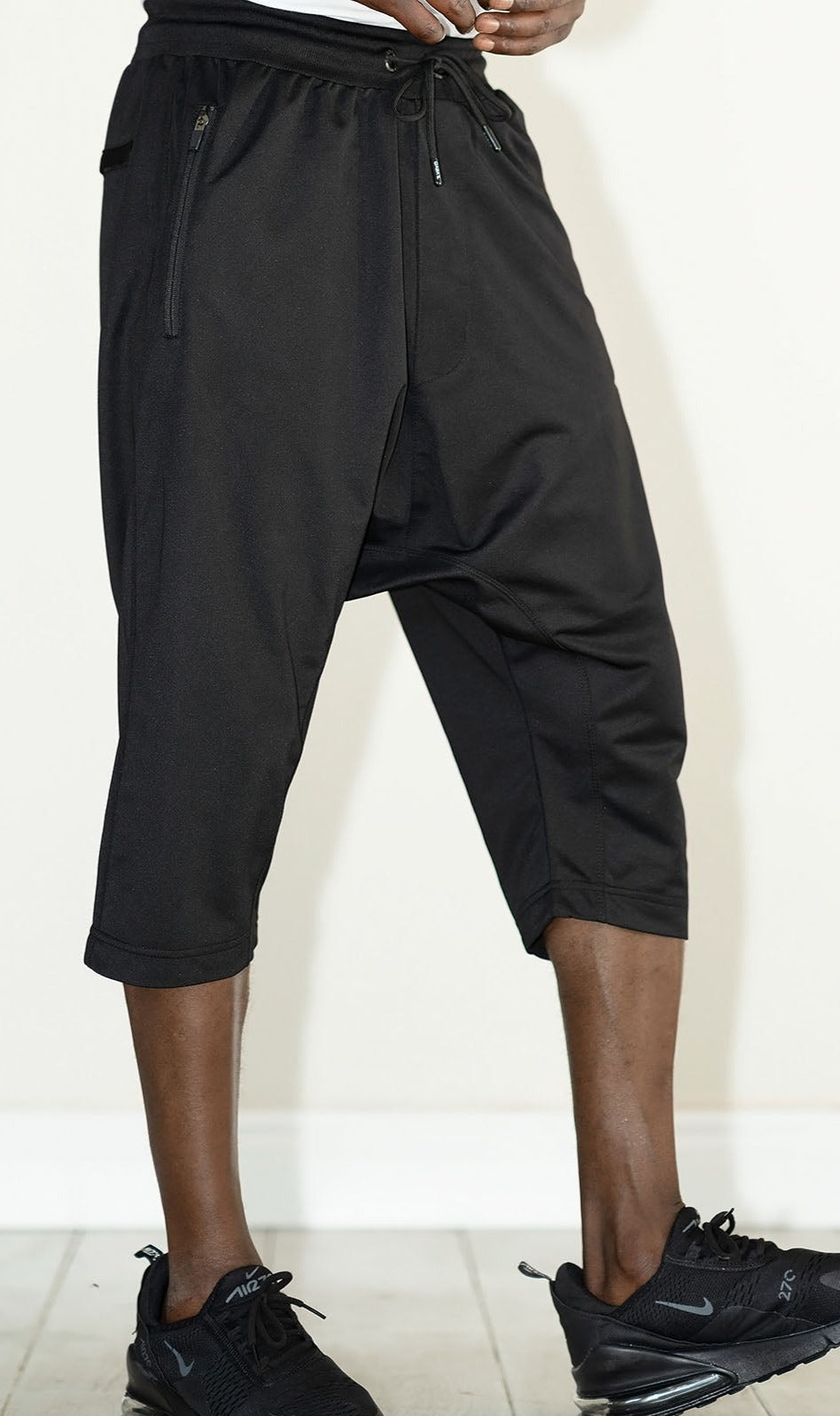 QL Relaxed Lightweight Cropped Joggers in Black  MOOMENN Men Clothing  Faithful Nutrition