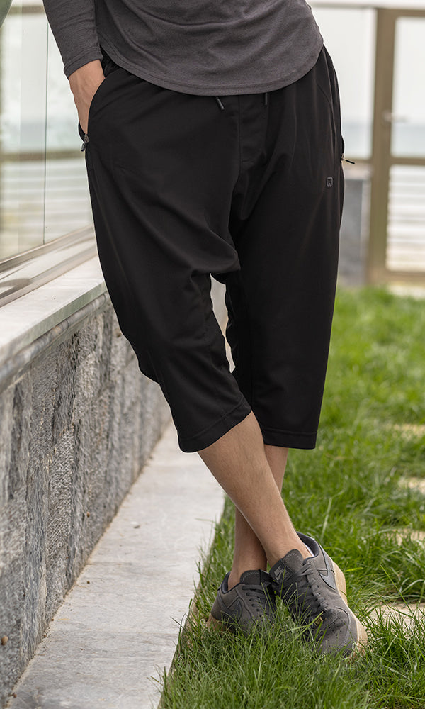 QL Relaxed Lightweight Cropped Joggers in Black  MOOMENN Men Clothing  Faithful Nutrition